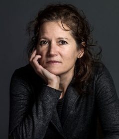 Bibi Dumon Tak - Writers Series november 2024 - foto Koos Breukel